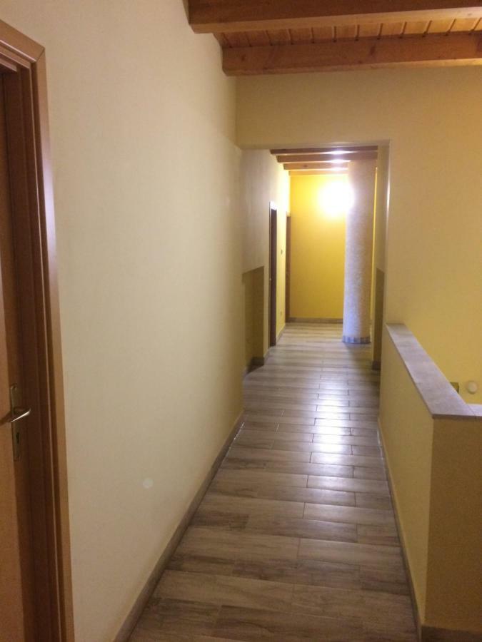 Kedvenc Vendeghaz Hotel Mişcolţ Exterior foto